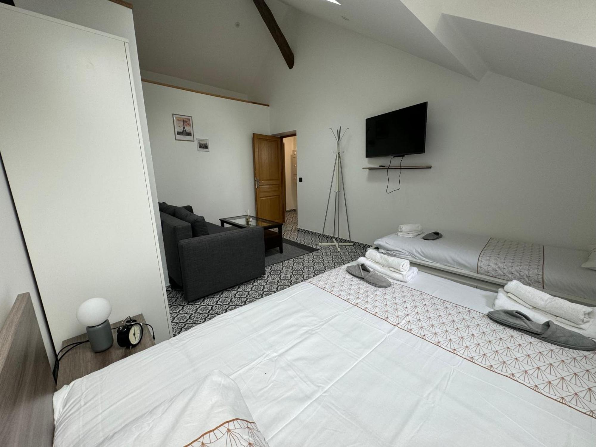 L'Etoile De Seine 77 Appartement 2 Dammarie-lè-Lys Екстериор снимка